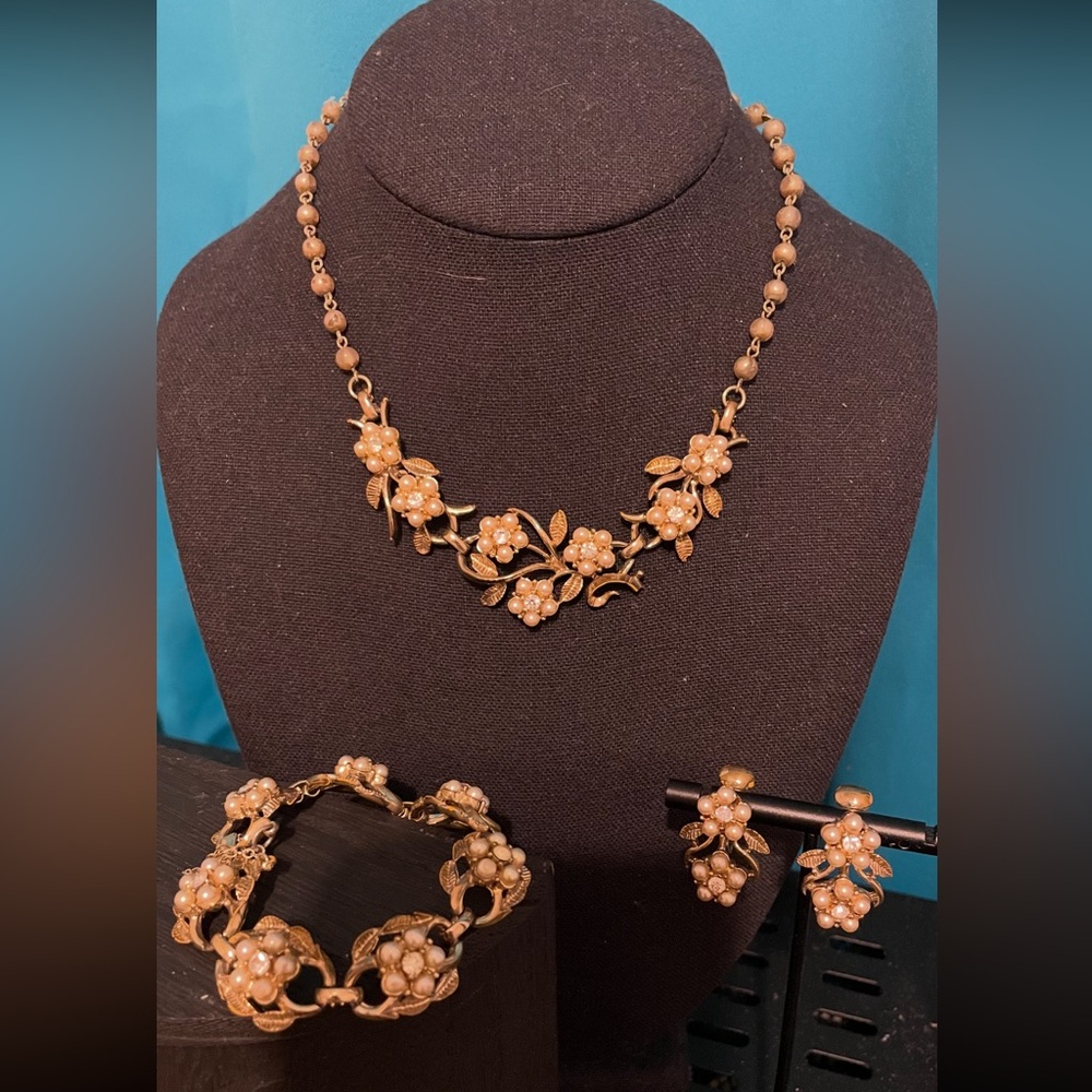 Coro vintage necklace bracelet earrings set gold tone faux pearls rhinestones